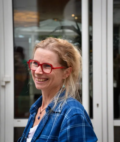 Portrait professionnel de Virginie Lacombe, Sexothérapeute et Gestalt-thérapeute